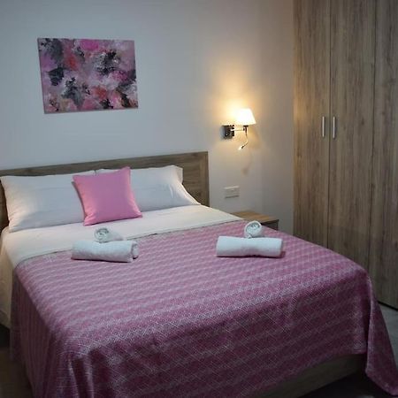 Lovely 3-Bedroom Apartment In L-Iklin Exterior foto
