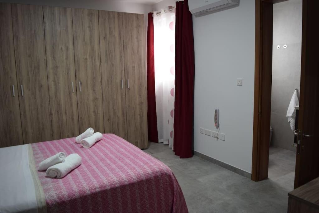 Lovely 3-Bedroom Apartment In L-Iklin Exterior foto